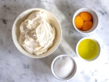 Ingredienti per la crema al mascarpone.