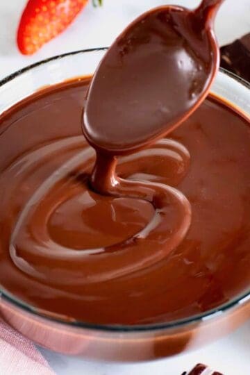 Ganache al cioccolato.
