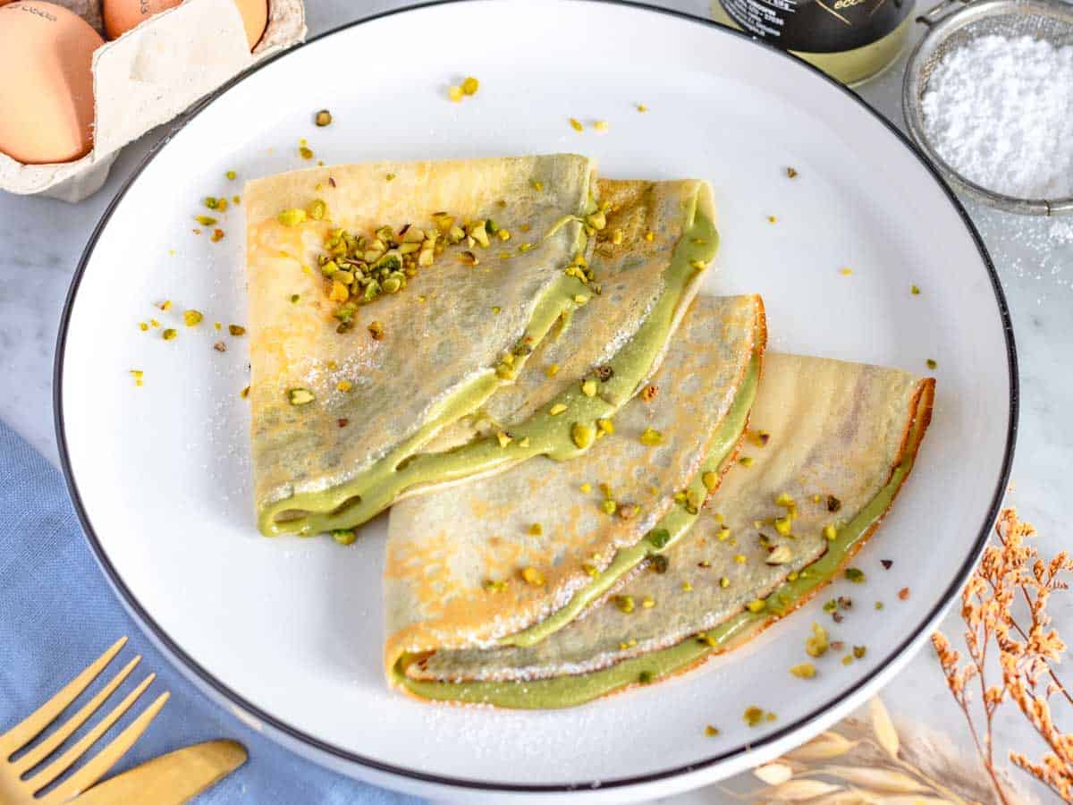 Crepes con crema di pistacchio.
